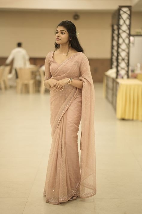 saree-girl-dp-hide-face-instagram-app