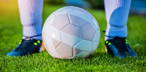 Master Today’s Football Betting Odds For Smarter Wagers ()