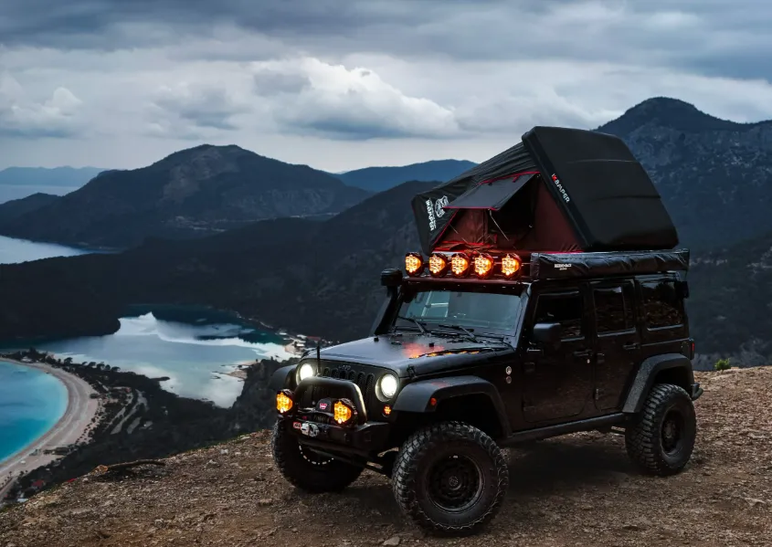 Why hard shell rooftop tents offer strength and fast setup